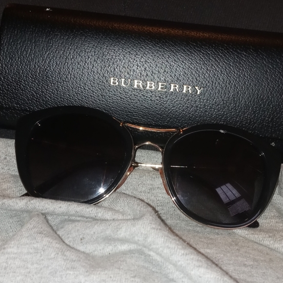 BURBERRY GLASSES - Picture 2 of 3